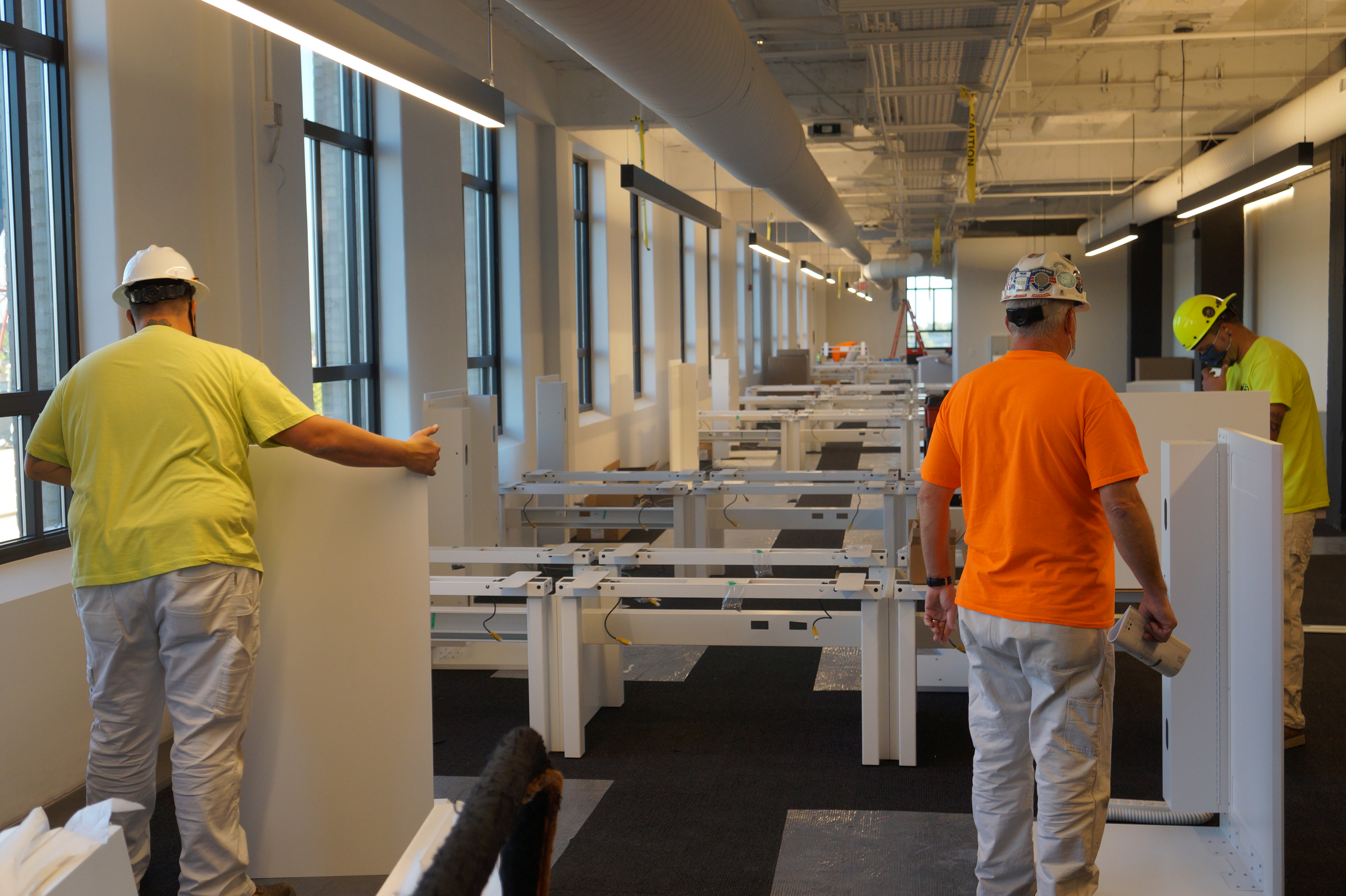 St. Louis Office Furniture Installer